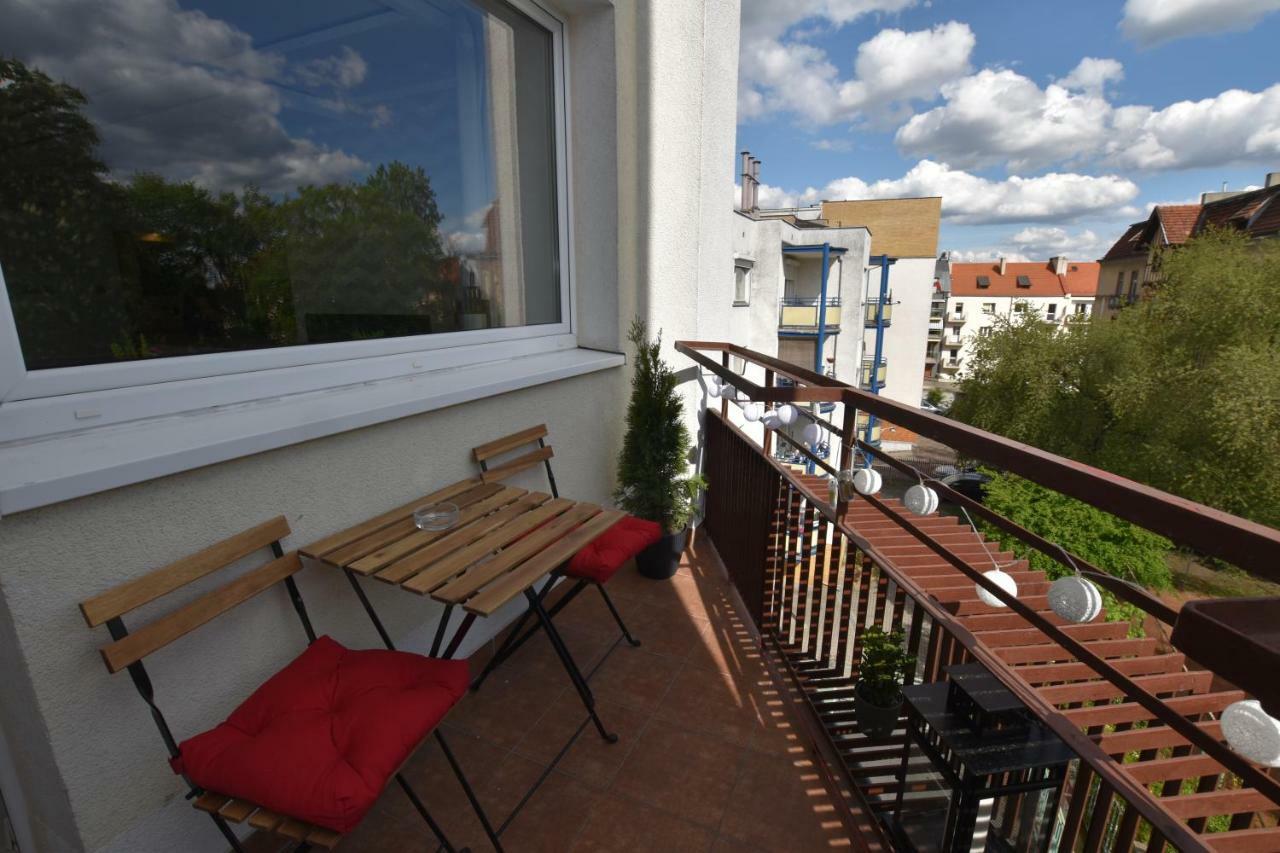 Apartamento Apartament Rosso Stary Toruń Exterior foto